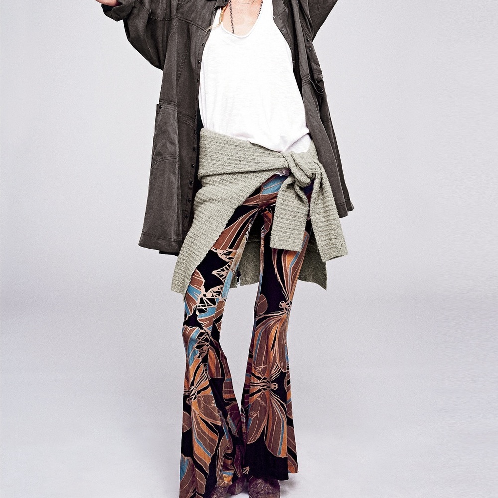 FREE PEOPLE FLOAT ON FLAIR PANTS NWT!